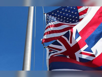 Hawaiʻi Lowers Flags to Half-Staff in Tribute to Victims of U.S. and Australia Shootings