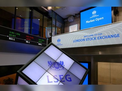 UK’s FTSE 100 Ends Lower as Oil and Defence Stocks Drag on Index Amid Weak Jobs Data