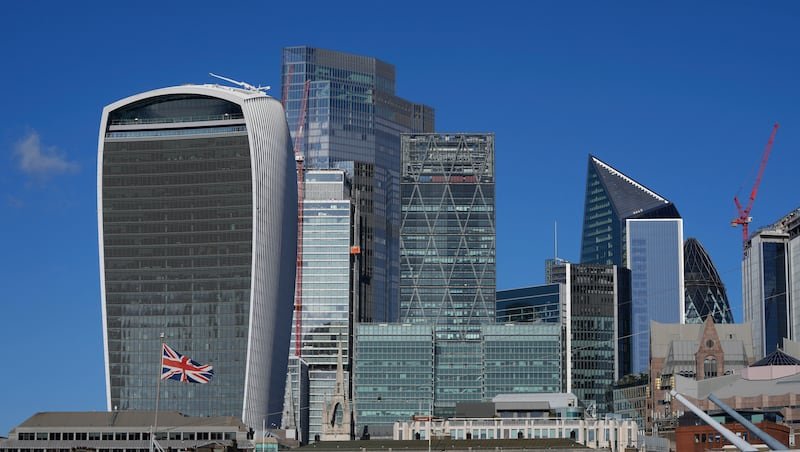 UK Online Safety Laws Force Platforms to Limit Access for British Readers