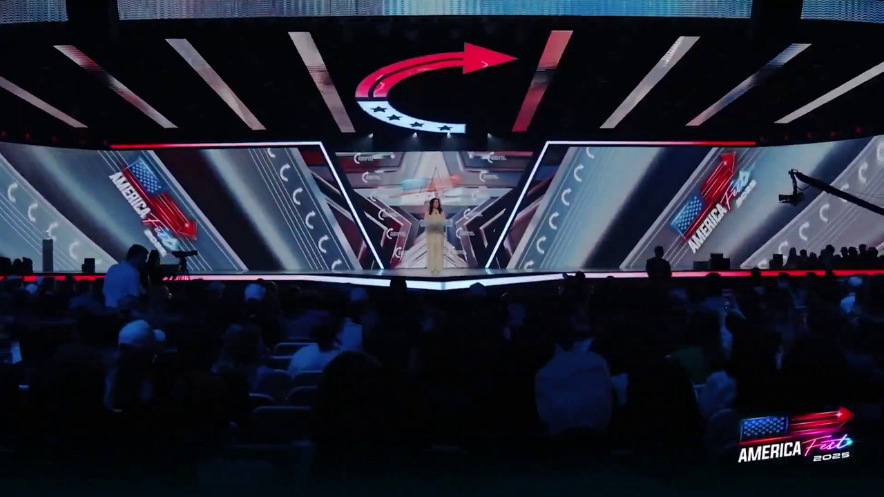 The audience broke into loud applause as Tulsi Gabbard said Islamist ideology poses the greatest threat