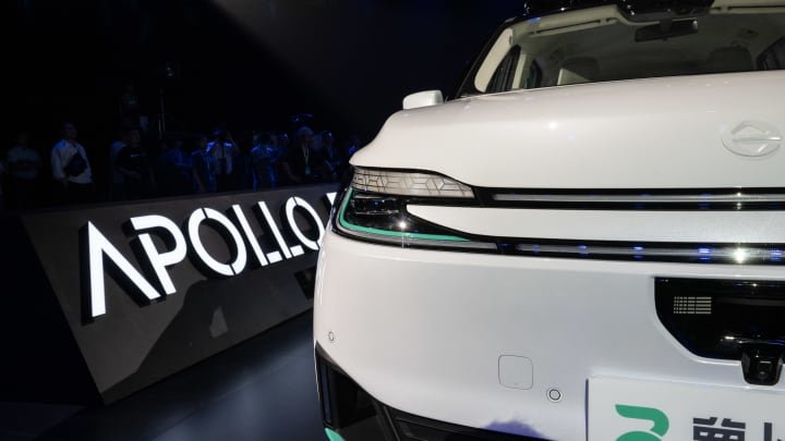 Uber and Lyft Plan UK Robotaxi Trials Through Partnership With China’s Baidu