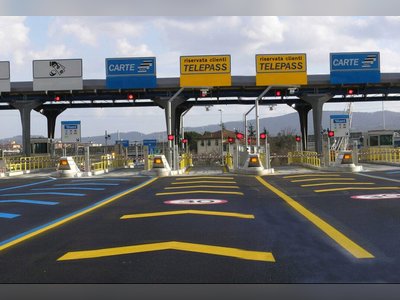 Olaszország kártérítést indít az útdíjas utakon késlekedő járművezetőknek