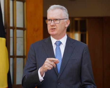 Australia Revokes British National’s Visa After Charges Over Nazi Symbol Display and Hate Posts