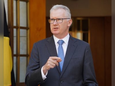 Australia Revokes British National’s Visa After Charges Over Nazi Symbol Display and Hate Posts