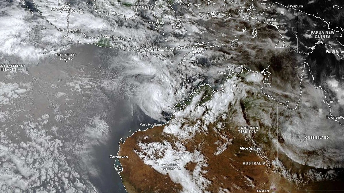 Severe Tropical Cyclone Hayley Poised to Strike Western Australia’s Dampier Peninsula