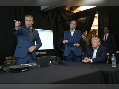 Trump Says CIA Tracked Maduro as Delta Force Seized Him During Live-Viewed Caracas Operation