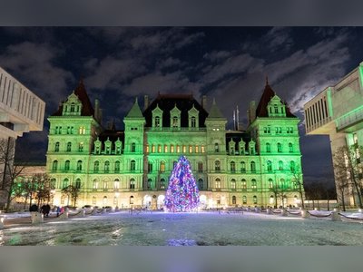 New York Illuminates Landmark Sites in Green to Mark Muslim American Heritage Month