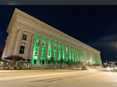 New York Illuminates Landmark Sites in Green to Mark Muslim American Heritage Month
