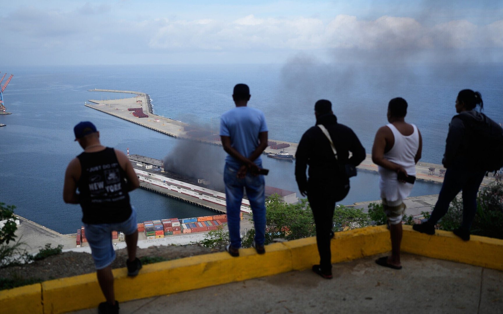 Russia and Iran Condemn U.S. Strikes on Venezuela as EU and UK Urge Respect for International Law