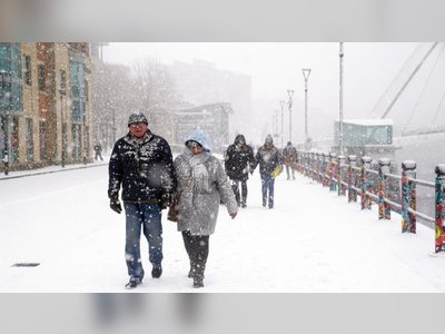 UK Braces for Prolonged Snow and Ice as Severe Weather Warnings Extend Through Weekend