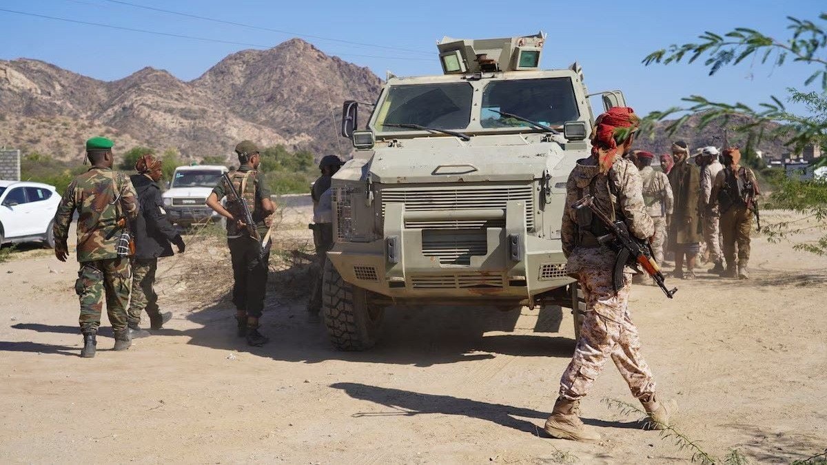 Saudi-Backed Forces Regain Strategic Ground From UAE-Aligned Separatists in Yemen