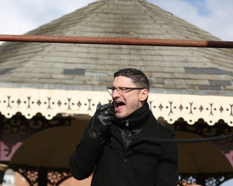 UK Far-Right Figure Addresses Russian Nationalist Summit, Raising Security and Political Concerns