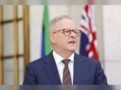 Australian Prime Minister Launches National Inquiry After Bondi Beach Terror Attack Amid Community Pressure