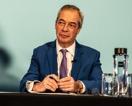 UK Political Divisions Deepen as Farage Attacked for Opposing Troop Deployment to Ukraine