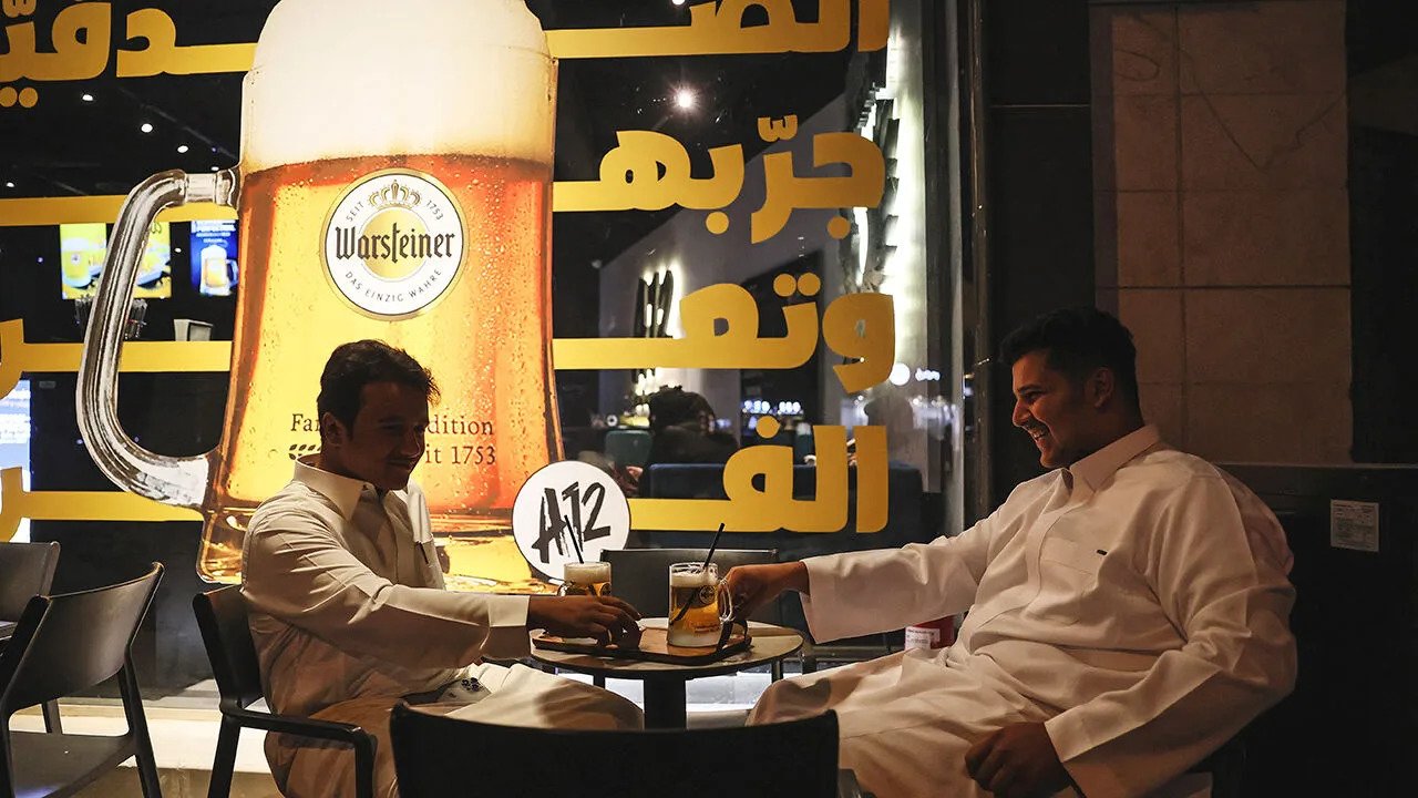 Saudi Arabia Experiences Its First ‘Boozy’ New Year Amid Evolving Social Norms