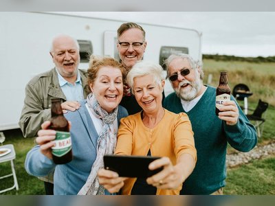 Erste Babyboomer werden achtzig, ein globaler demografischer Wendepunkt.