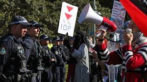 Australian Hate Speech Bill Sparks Debate Over Religious Exemptions and Legal Loopholes