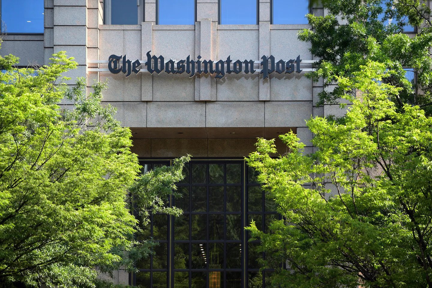 FBI Executes Search Warrant at Home of Washington Post Reporter Amid Classified Leak Probe