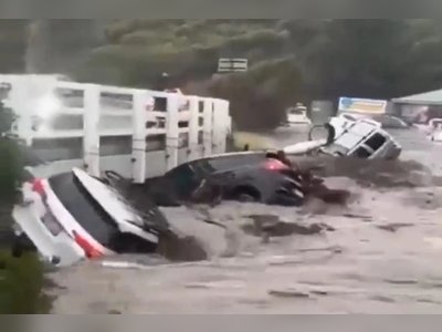 Severe Storms in Victoria Sweep Cars and Holiday Gear Into the Sea
