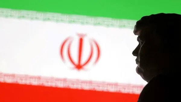 Gulf Diplomacy Persuades Trump to Hold Off Attack on Iran Amid Rising Regional Tensions