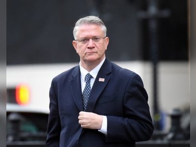 Andrew Rosindell Quits Conservatives to Join Reform UK, Shaking Up British Right-Wing Politics
