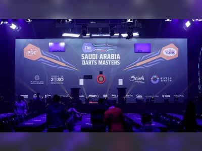 Luke Littler and Michael van Gerwen Shine as 2026 Saudi Arabia Darts Masters Kicks Off