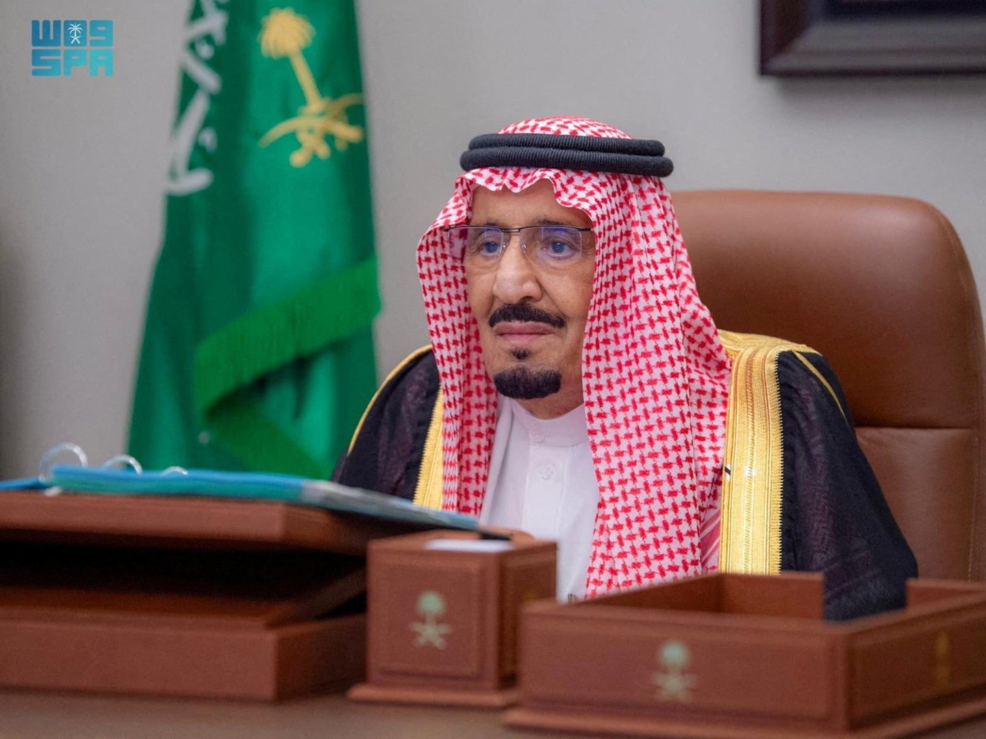 Saudi King Salman Chairs Cabinet Meeting Days After Hospital Discharge