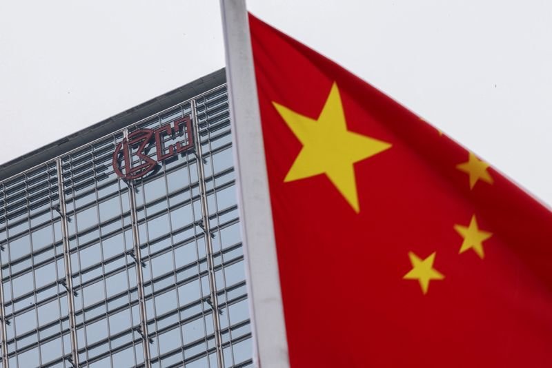 CK Hutchison Mulls Dual Listing of Global Telecom Assets in London and Hong Kong