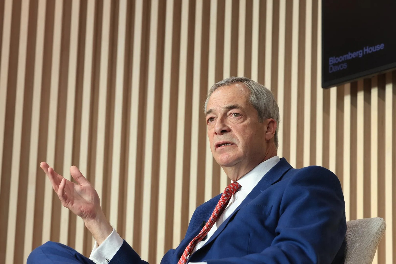 Farage Holds Davos Talks with Scott Bessent as He Sharpens Economic Vision for Britain