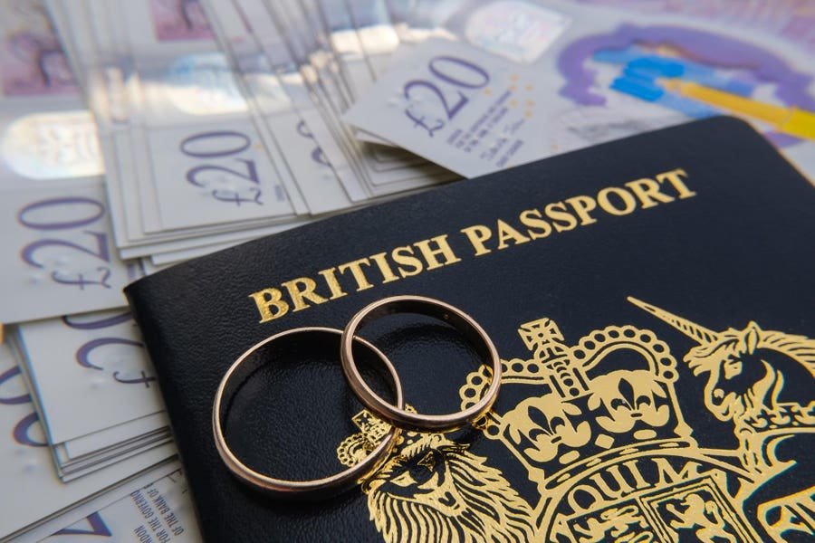 UK’s 2026 Passport Rules Require Dual Citizens to Use British or Irish Documentation to Enter