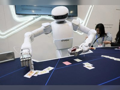 Boston Dynamics Atlas humanoid robot and LG CLOiD home robot: the platform lock-in fight to control Physical AI