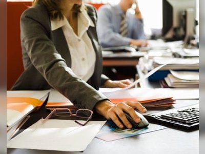 AI-Driven Job Cuts Fall Heaviest on the UK, New Research Shows