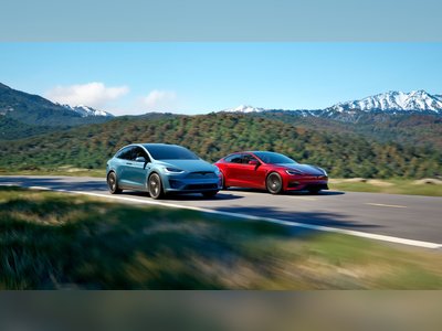 Tesla stellt die Produktion des Model S und X ein und überweist 2 Milliarden Dollar an xAI, da die Einnahmen 2025 zurückgehen.
