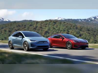 Tesla met fin à la production des Model S et X et envoie 2 milliards de dollars à xAI alors que les revenus de 2025 déclinent.