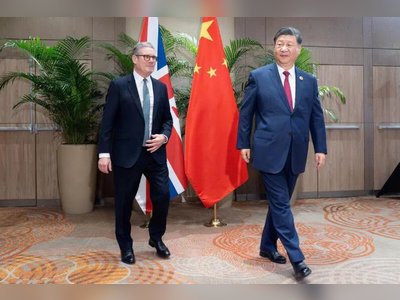 Starmer signale un poussée du Royaume-Uni pour une relation plus « sophistiquée » avec la Chine lors de discussions avec Xi.