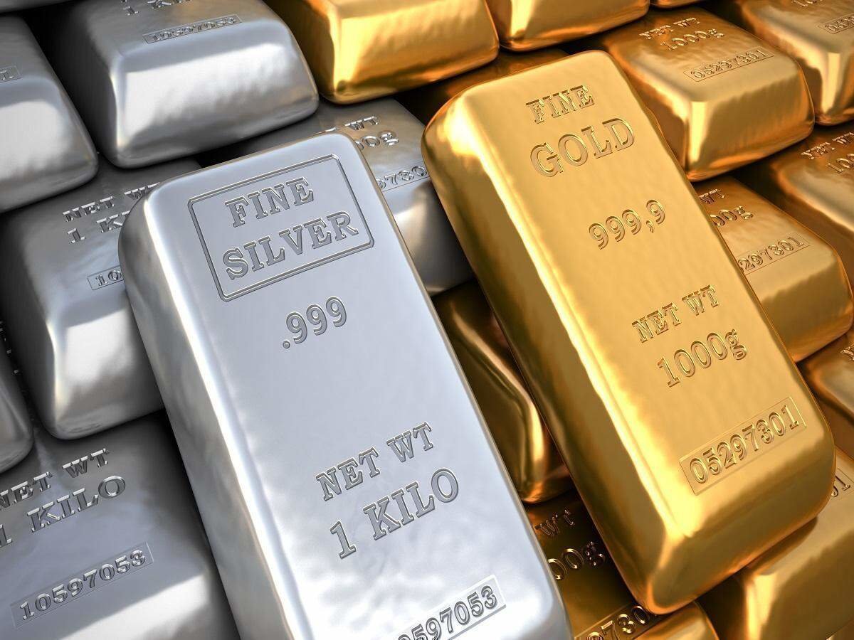 Gold and Silver Prices Plunge as Markets Reprice Fed Leadership Outlook