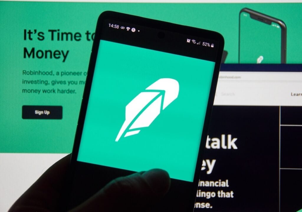 Robinhood Positions Itself to Support Trump Accounts Initiative After CEO Assurances to White House