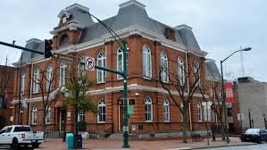 Washington County Courthouse Bomb Threat Leads to Evacuation; Search Finds No Explosives