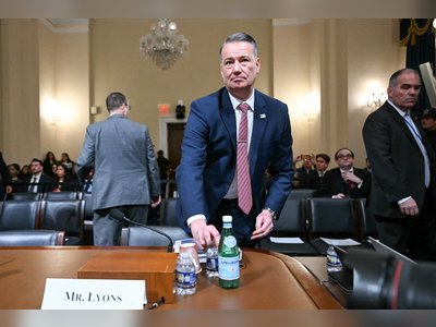 ICE Director Defends Sweeping Deportation Drive Amid Intensifying Political Scrutiny