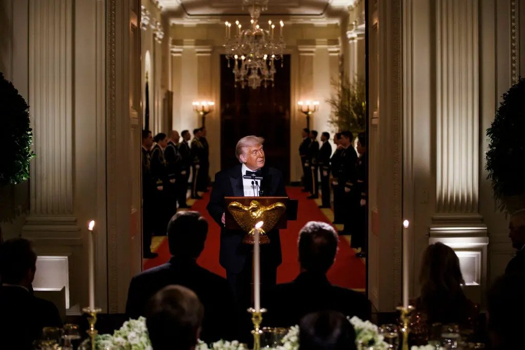 Democratic Governors Boycott White House Dinner After Trump Limits Invitations