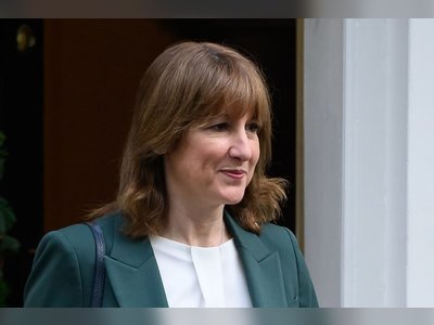 Reeves Says ‘More to Do’ After UK Records Sluggish End to Year Growth