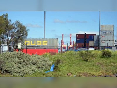 Macquarie-Led Consortium Agrees to Acquire Qube Holdings in A$11.7 Billion Transaction