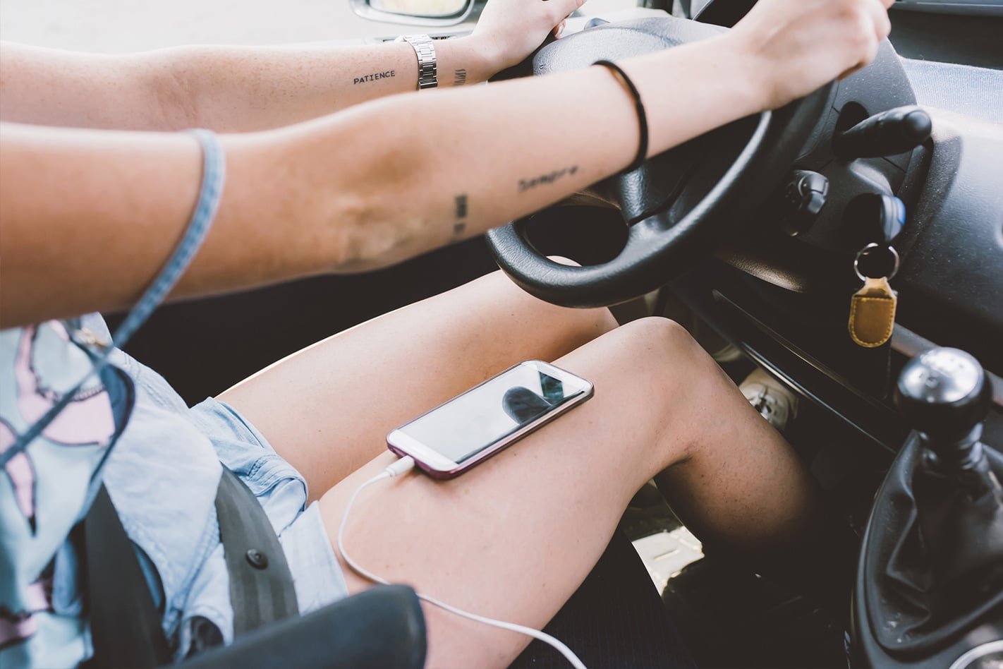 French District of Pas-de-Calais Introduces Immediate License Suspension for Drivers Using Mobile Phones