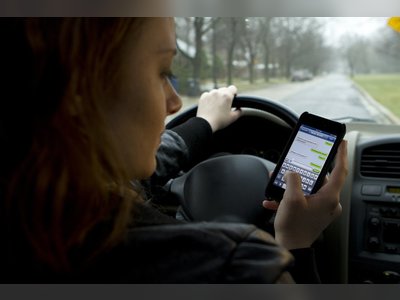 Francuski okrug Pas-de-Kale uvodi trenutnu suspenziju vozačkih dozvola za vozače koji koriste mobilne telefone.