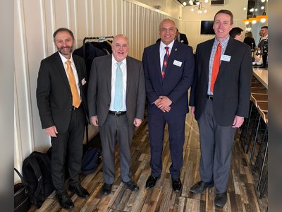 Dean Philip Parker Meets Wisconsin Lawmakers in Washington to Advance Academic and Policy Partnerships