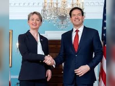 UK Foreign Secretary and U.S. State Chief Hold Strategic Talks as Tensions Rise Over Joint Air Base