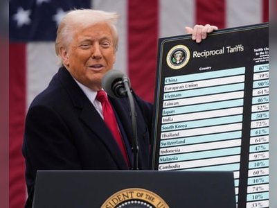 UK ‘Working Closely with US’ to Assess Impact of Supreme Court Tariff Ruling