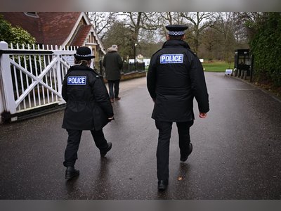 Die britische Regierung erwägt ein Gesetz, um Prinz Andrew aus der königlichen Nachfolge zu entfernen.