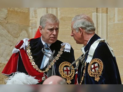 Le gouvernement britannique envisage une loi pour retirer le prince Andrew de la ligne de succession royale.
