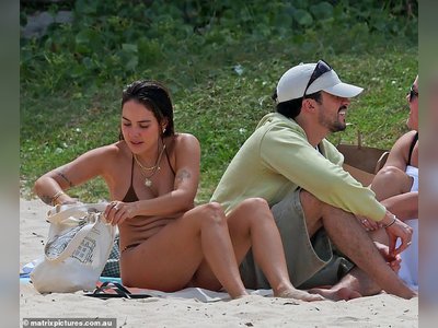 Bad Bunny and Gabriela Berlingeri Appear Together Again on Tour, Sparking Reunion Rumours During Australia Leg